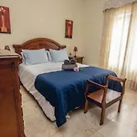 In Near Playa De Palomitas Villa