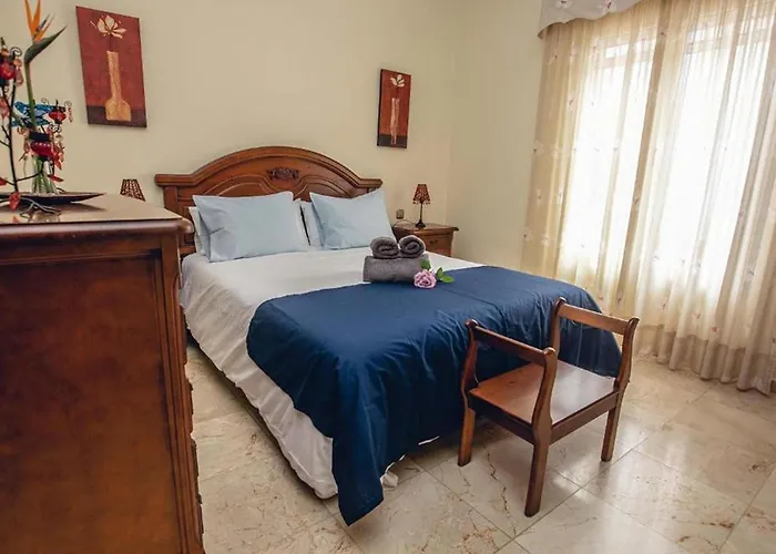 In Near Playa De Palomitas Villa