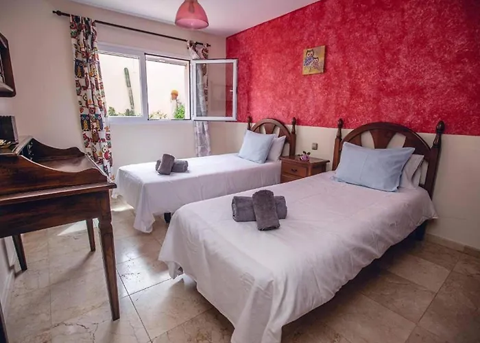 Villa In Near Playa De Palomitas *