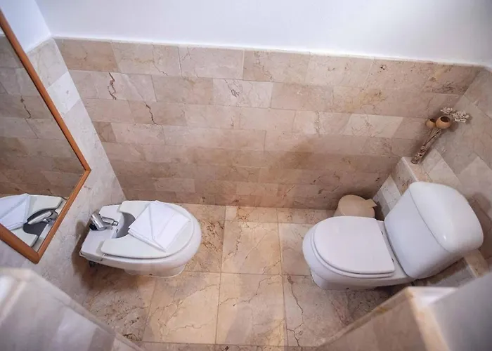 In Near Playa De Palomitas Villa *