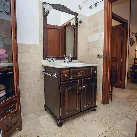 In Near Playa De Palomitas Vila